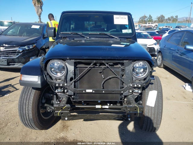 1C4PJXEN9SW620192 Jeep Wrangler 4-door Sahara 4x4