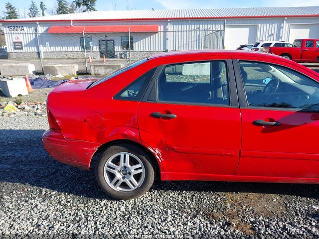 2003 FORD FOCUS 1FAFP34353W309417 Photo 5