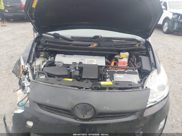 2010 Toyota Prius Iv მანქანა იყიდება აუქციონზე, vin: JTDKN3DU2A0137273, აუქციონის ნომერი: 44173575