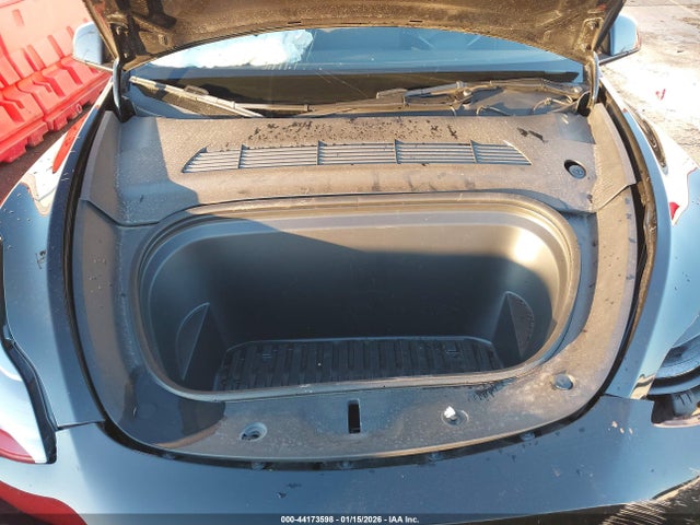 7SAYGDED6RF152206 Tesla Model Y Rwd