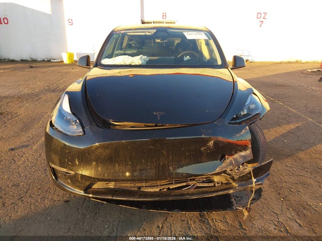 7SAYGDED6RF152206 Tesla Model Y Rwd