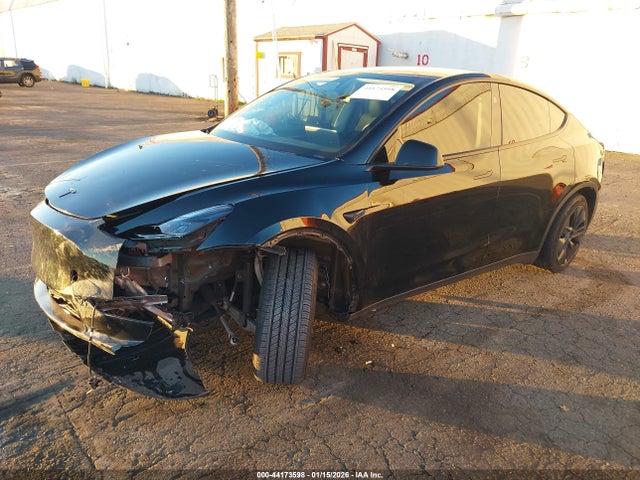 7SAYGDED6RF152206 Tesla Model Y Rwd