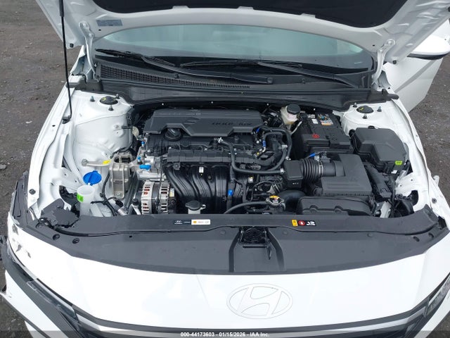 KMHLL4DG3SU987493 Hyundai ELANTRA SE