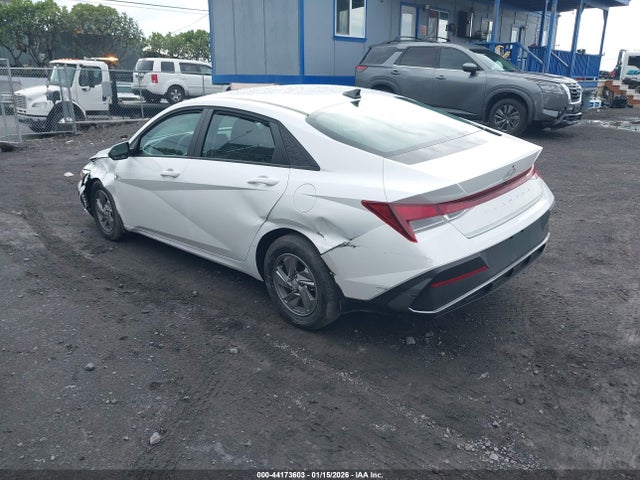 KMHLL4DG3SU987493 Hyundai ELANTRA SE