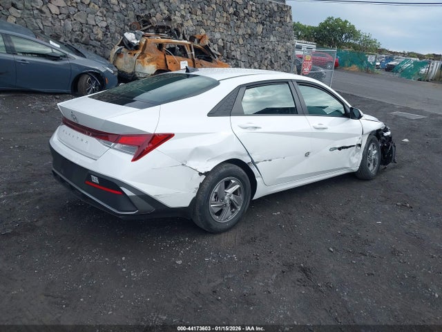 KMHLL4DG3SU987493 Hyundai ELANTRA SE