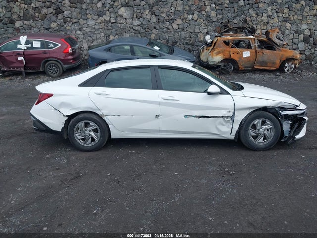 KMHLL4DG3SU987493 Hyundai ELANTRA SE