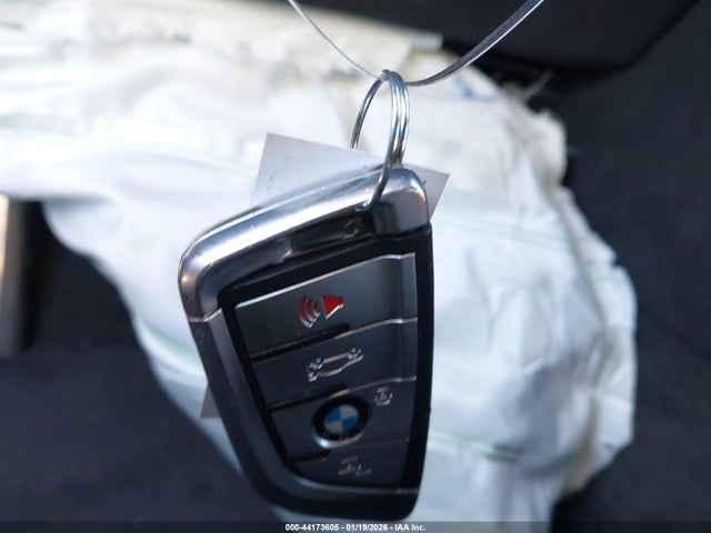 44173605 :رقم المزاد ، WBSAE0C00NCJ97896 vin ، 2022 Bmw M8 Competition مزاد بيع