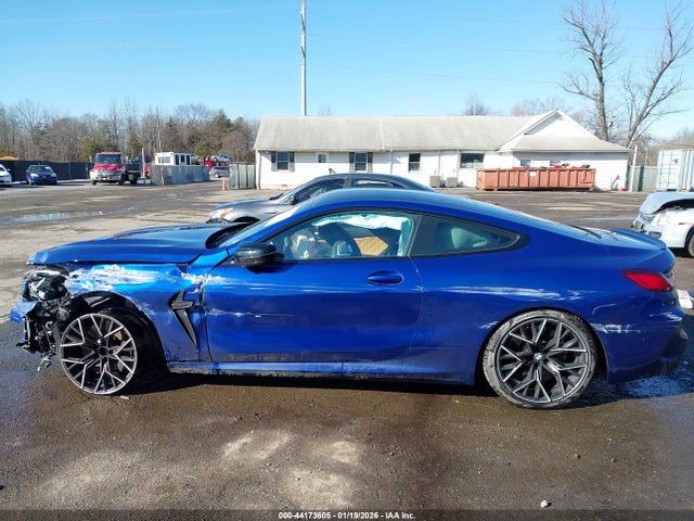 44173605 :رقم المزاد ، WBSAE0C00NCJ97896 vin ، 2022 Bmw M8 Competition مزاد بيع