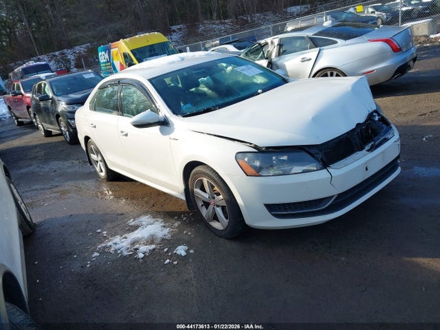 Auction sale of the 2012 Volkswagen Passat 2.5l Se, vin: 1VWBP7A32CC080634, lot number: 44173613