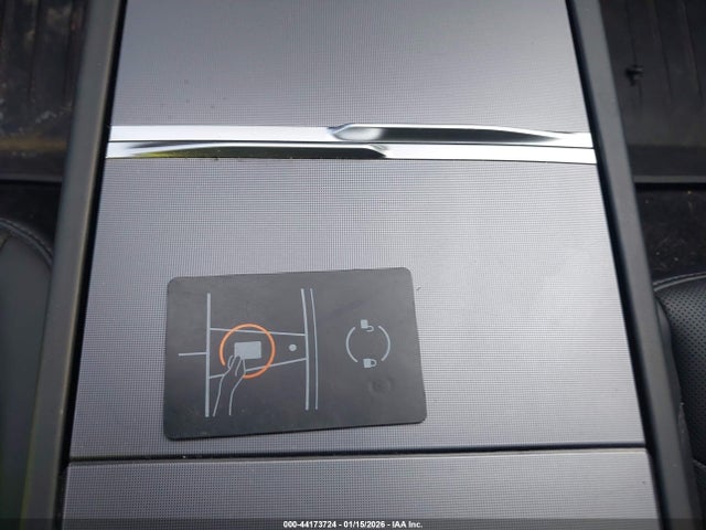 2025 TESLA MODEL 3 5YJ3E1EB2SF898314 Photo 10