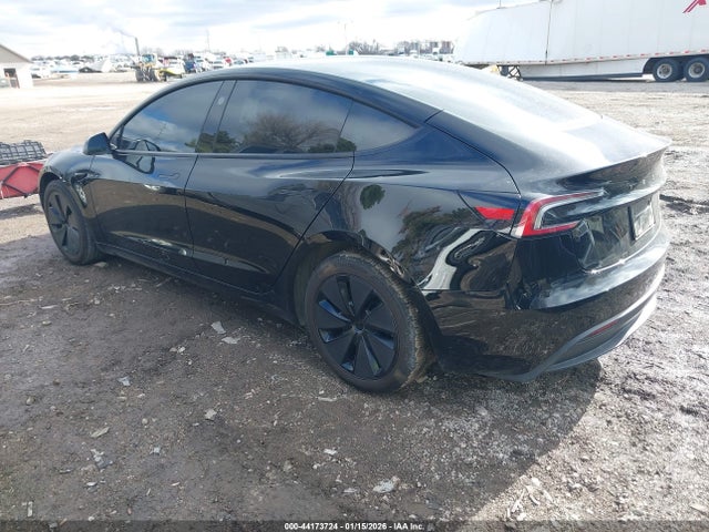2025 TESLA MODEL 3 5YJ3E1EB2SF898314 Photo 2