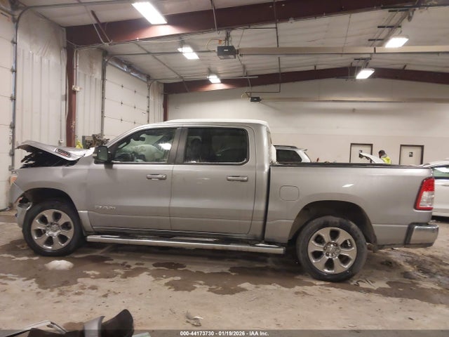 44173730 :رقم المزاد ، 1C6SRFFM9NN288498 vin ، 2022 Ram 1500 Big Horn  4x4 5'7 Box مزاد بيع