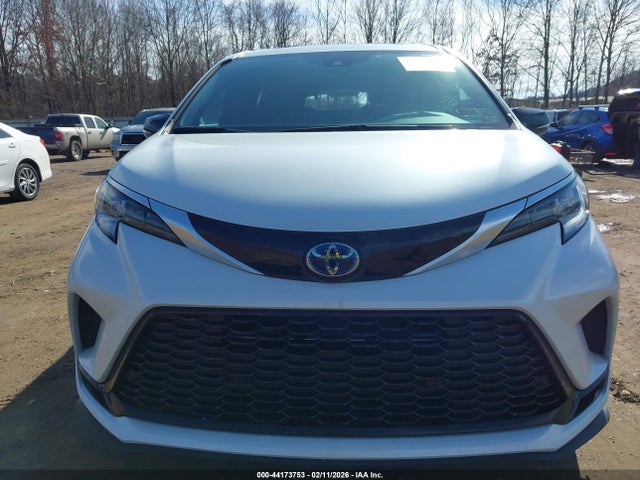 Продажа на аукционе авто 2023 Toyota Sienna 25th Anniversary Edition, vin: 5TDCSKFC6PS074244, номер лота: 44173753