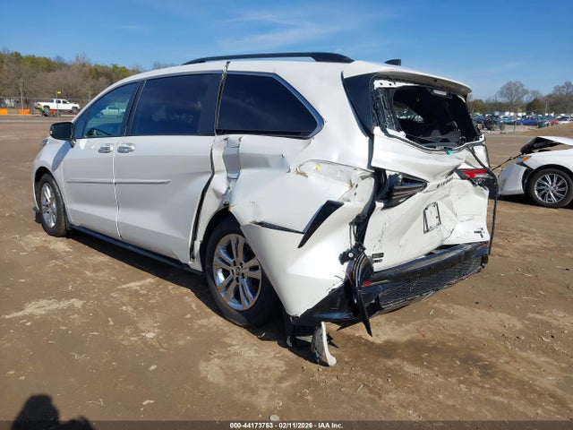 Продажа на аукционе авто 2023 Toyota Sienna 25th Anniversary Edition, vin: 5TDCSKFC6PS074244, номер лота: 44173753