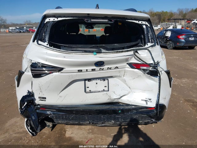 Продажа на аукционе авто 2023 Toyota Sienna 25th Anniversary Edition, vin: 5TDCSKFC6PS074244, номер лота: 44173753