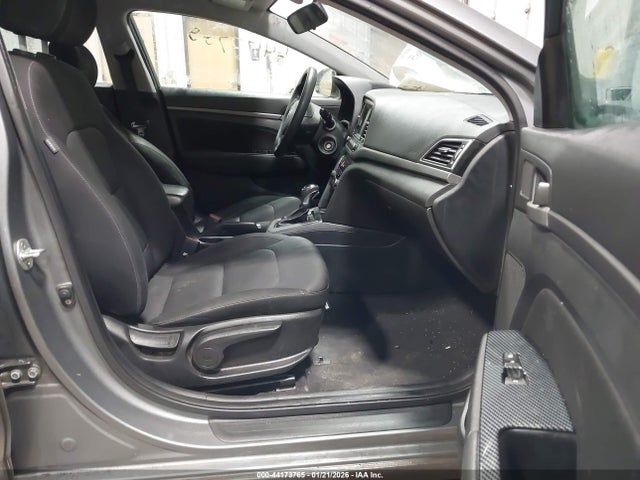 2018 Hyundai Elantra Sel მანქანა იყიდება აუქციონზე, vin: KMHD84LF6JU547667, აუქციონის ნომერი: 44173765
