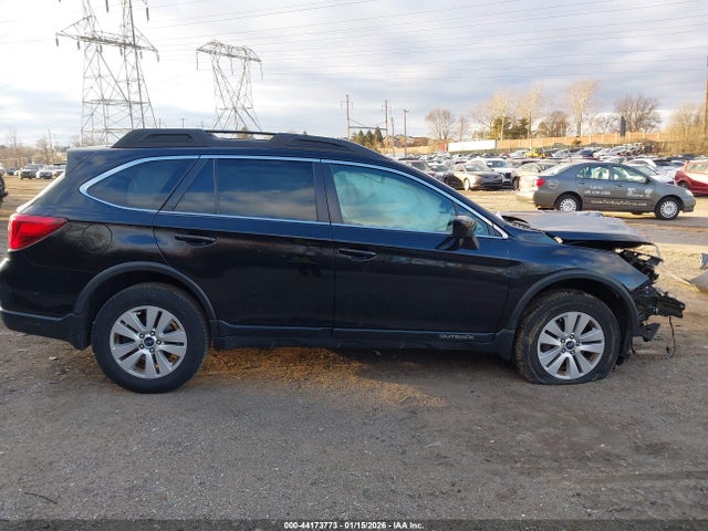 4S4BSADCXH3358337 Subaru Outback 2.5i Premium