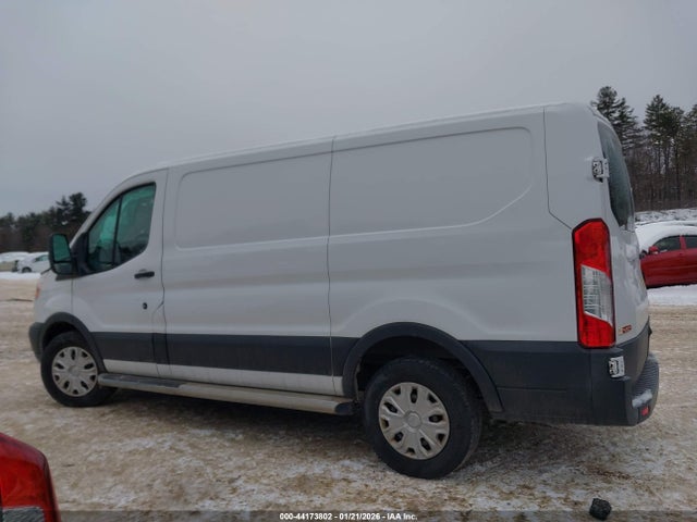 1FTYR1YMXJKA65126 Ford Transit-250