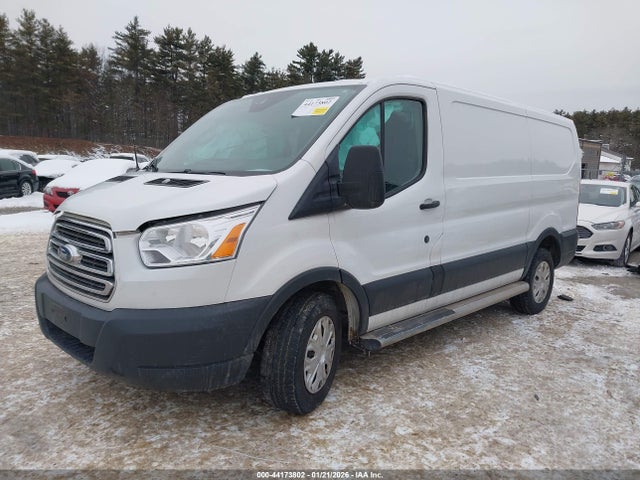 1FTYR1YMXJKA65126 Ford Transit-250