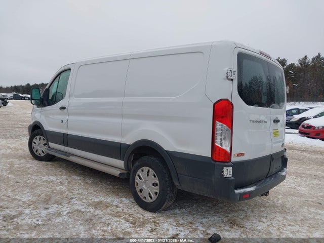 1FTYR1YMXJKA65126 Ford Transit-250