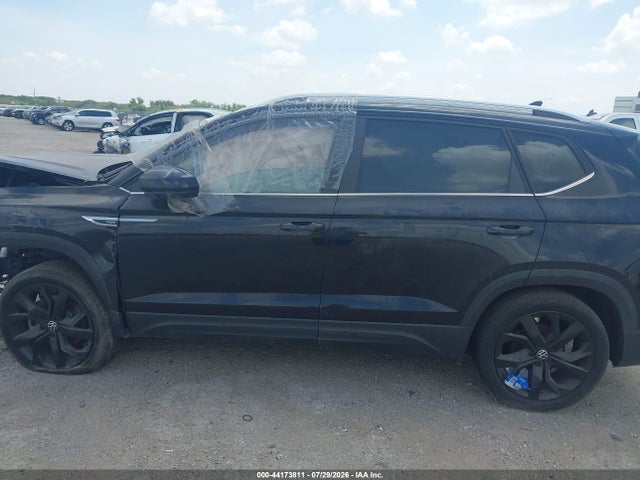 2022 Volkswagen Taos 1.5t Se მანქანა იყიდება აუქციონზე, vin: 3VVTX7B21NM074954, აუქციონის ნომერი: 44173811