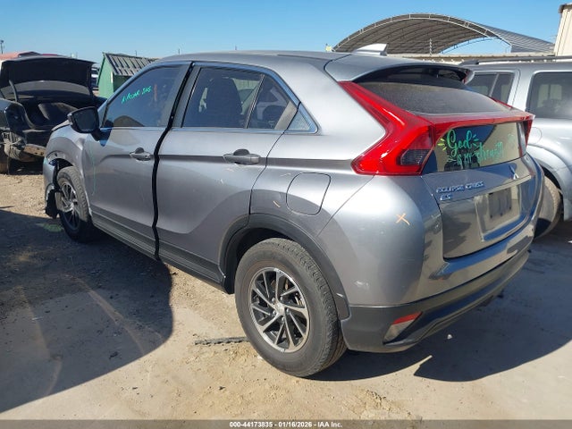 2020 MITSUBISHI ECLIPSE CROSS JA4AT3AA3LZ006390 Photo 2