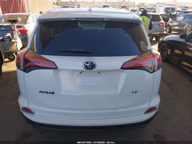 2T3ZFREV9HW402332 Toyota RAV4 LE