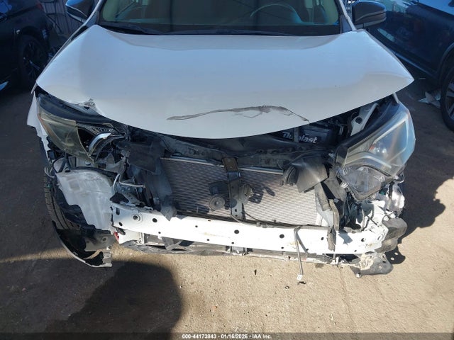 2T3ZFREV9HW402332 Toyota RAV4 LE