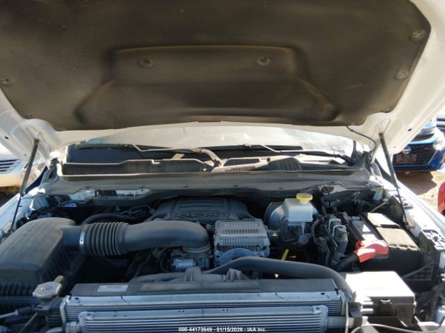 2024 RAM 1500 1C6RREJT2RN219696 Photo 9