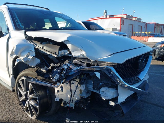 Mazda Cx-5 Grand Touring 2018 JM3KFBDM5J0336350 Image 6