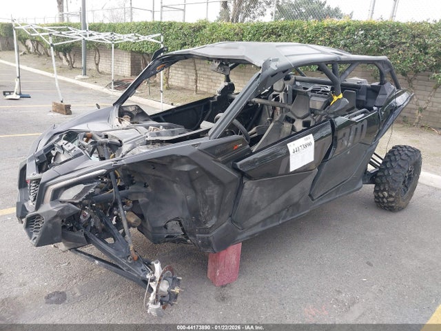 2022 CAN-AM MAVERICK X3 MAX 3JBVNAV24NE002469 Photo 1