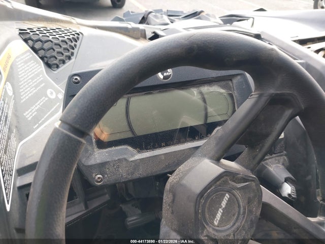 2022 CAN-AM MAVERICK X3 MAX 3JBVNAV24NE002469 Photo 6