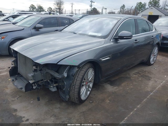 2017 JAGUAR XF SAJBK4BV5HCY47515 Photo 1