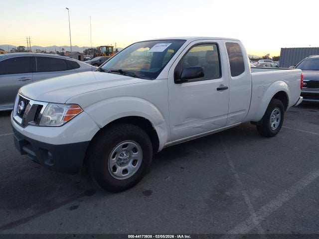 Nissan FRONTIER S 2019 1N6BD0CTXKN703479 Image 2