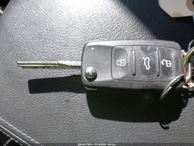 2015 VOLKSWAGEN PASSAT 1VWBS7A35FC012413 Photo 10