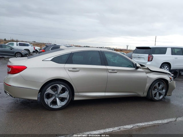 1HGCV1F96JA139380 Honda Accord Touring