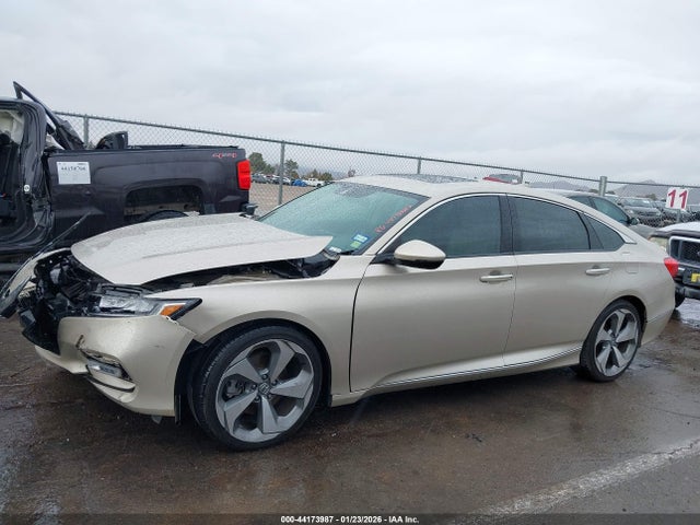 1HGCV1F96JA139380 Honda Accord Touring