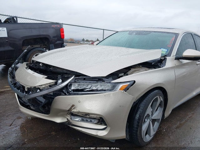 1HGCV1F96JA139380 Honda Accord Touring