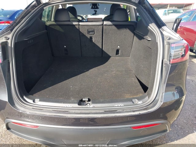 44174051 :رقم المزاد ، 7SAYGDED7RF087317 vin ، 2024 Tesla Model Y Rwd مزاد بيع