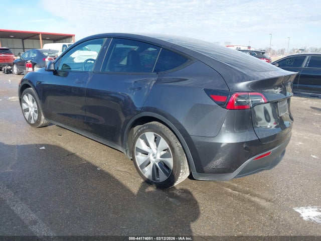 44174051 :رقم المزاد ، 7SAYGDED7RF087317 vin ، 2024 Tesla Model Y Rwd مزاد بيع