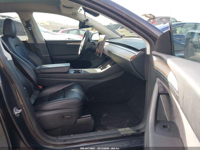 44174051 :رقم المزاد ، 7SAYGDED7RF087317 vin ، 2024 Tesla Model Y Rwd مزاد بيع