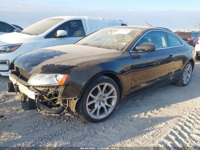 2011 AUDI A5 WAUCFAFR0BA026180 Photo 1