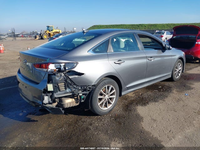 Hyundai SONATA SE 2019 5NPE24AF8KH790082 Image 4