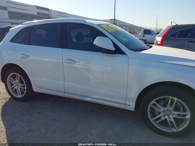 Продаж на аукціоні авто 2017 Audi Q5 2.0t Premium, vin: WA1L2AFP7HA026662, номер лоту: 44174073