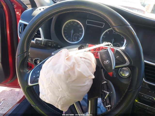 2018 INFINITI QX30 SJKCH5CP4JA049254 Photo 10