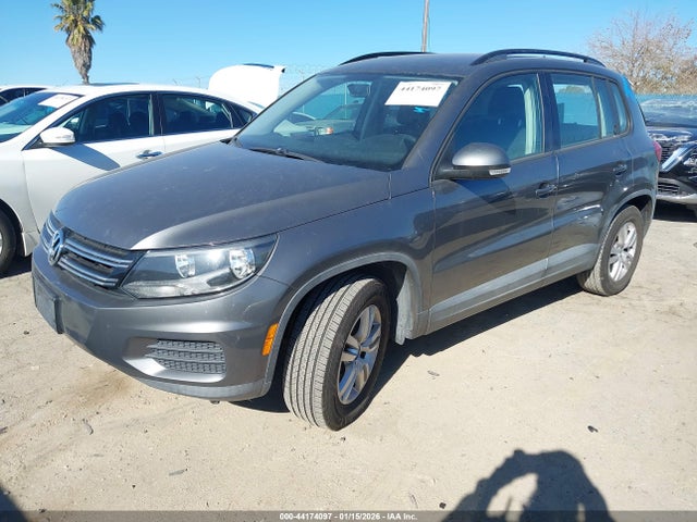 WVGAV7AX1FW520395 Volkswagen TIGUAN S