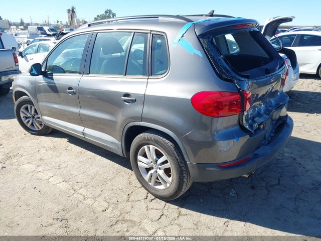 WVGAV7AX1FW520395 Volkswagen TIGUAN S