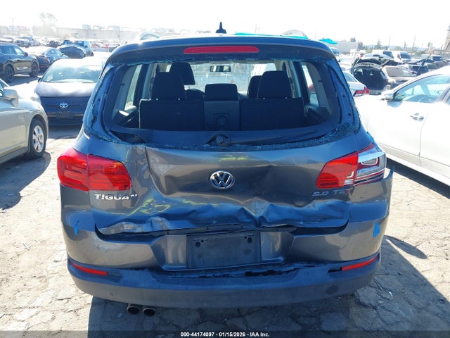 WVGAV7AX1FW520395 Volkswagen TIGUAN S