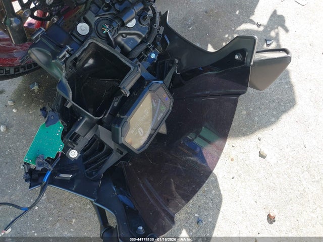 2025 Kawasaki Zx636 K მანქანა იყიდება აუქციონზე, vin: JKBZXJJ13SA026059, აუქციონის ნომერი: 44174100