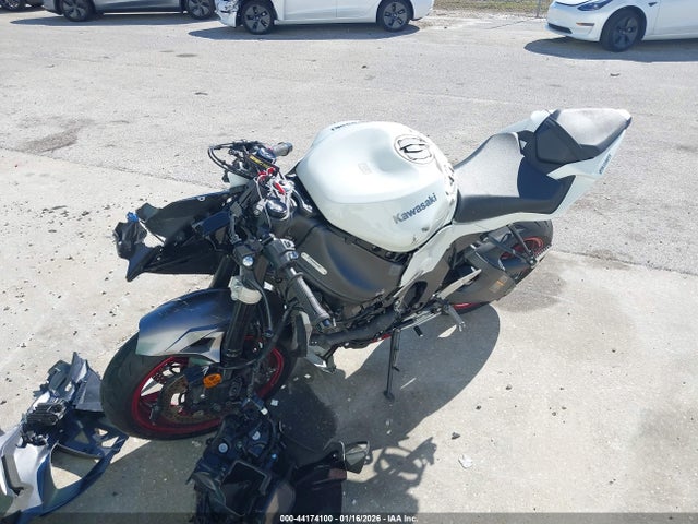 2025 Kawasaki Zx636 K მანქანა იყიდება აუქციონზე, vin: JKBZXJJ13SA026059, აუქციონის ნომერი: 44174100